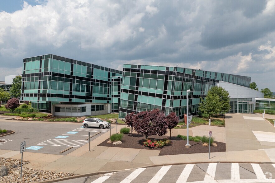 More Photos Of 1000 Ericsson Dr, Warrendale Unknown For Lease