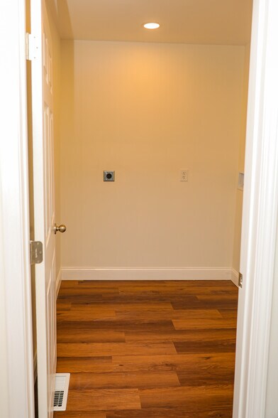 More Photos Of 643 Highway 9 S, Dawsonville Office Residential For Sale