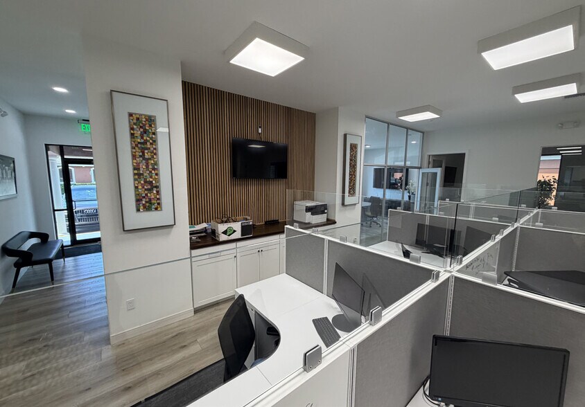 More Photos Of 731 Ciara Creek Cv, Longwood Office For Lease