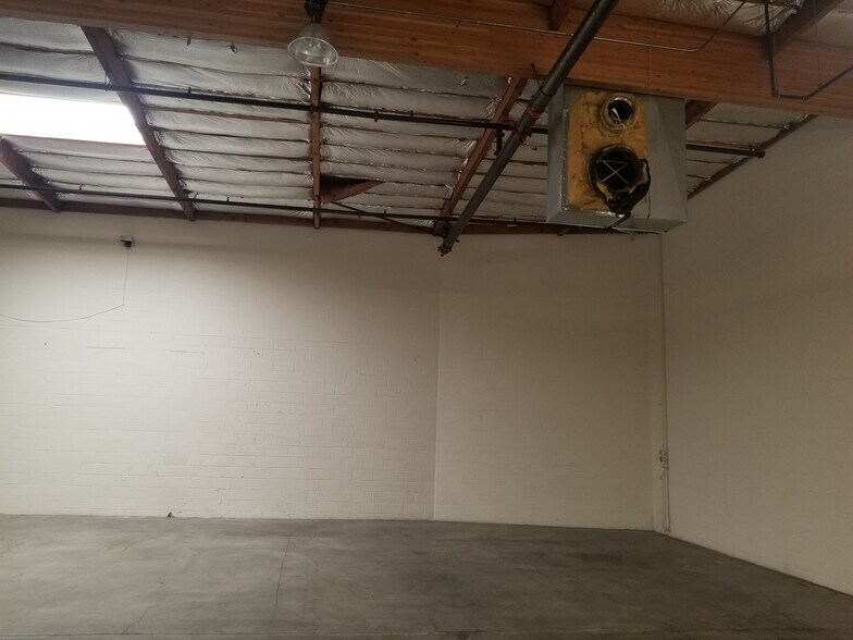 More Photos Of 707 Heinz Ave, Berkeley Warehouse For Lease