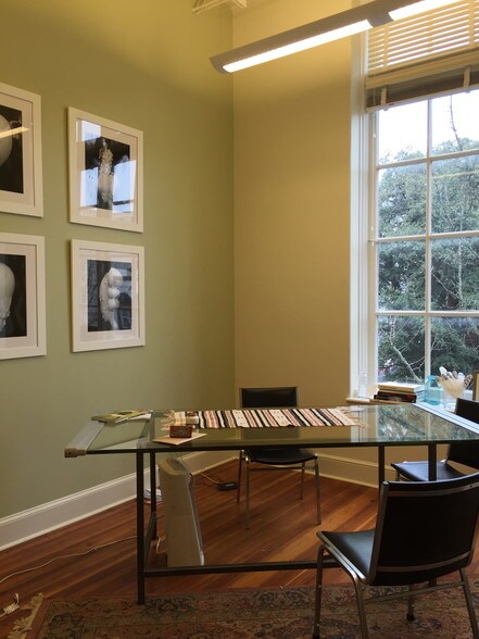 More Photos Of 320 E Clayton St, Athens Office For Lease