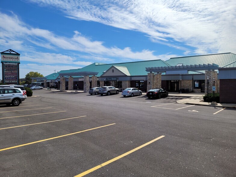 More Photos Of 2301-2359 Silvernail Rd, Pewaukee General Retail For Sale