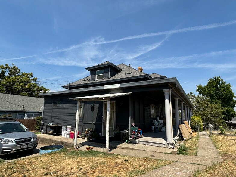 More Photos Of 409 Washington Blvd, Roseville Apartments For Sale