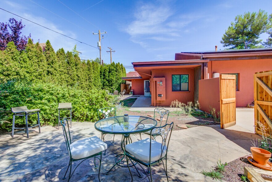 More Photos Of 45 Birch Blvd, Sedona Medical For Lease