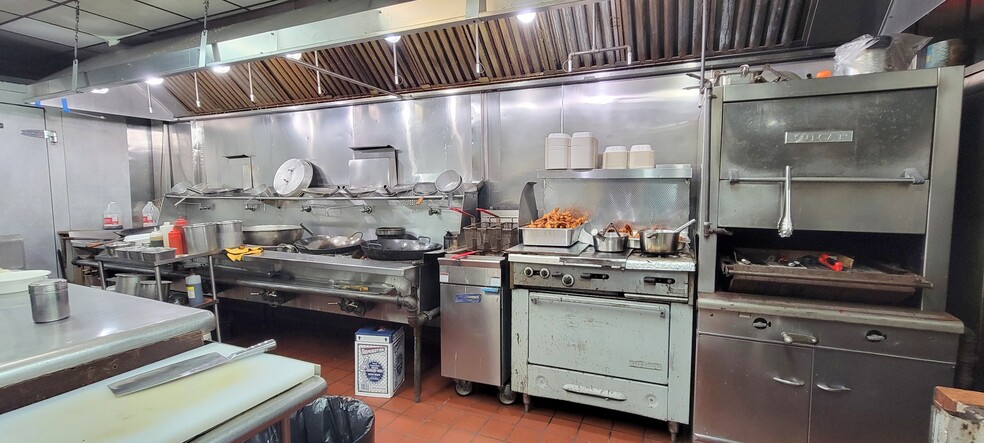 More Photos Of 63 Broadway, Paterson Restaurant For Sale
