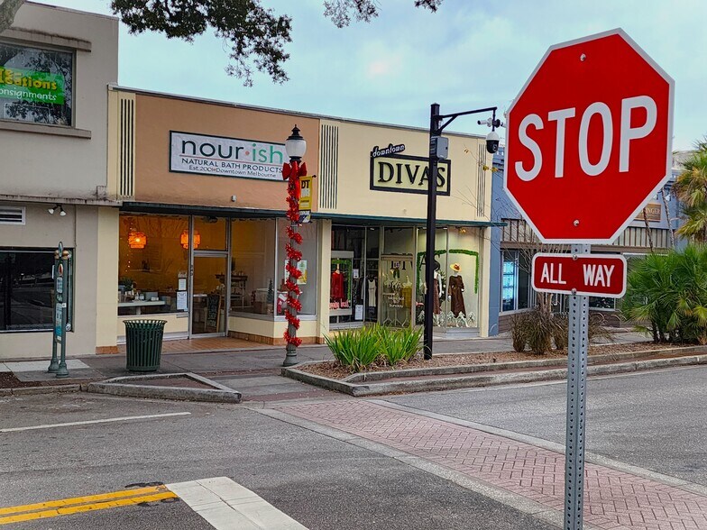 More Photos Of 847-849 E New Haven Ave, Melbourne Storefront For Lease
