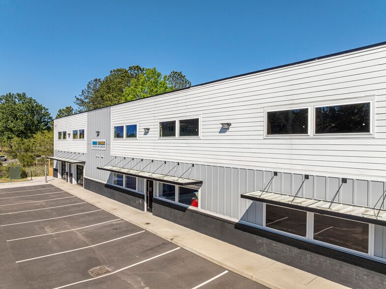 More Photos Of 8120 Windsor Hill Blvd, North Charleston Light Distribution For Lease