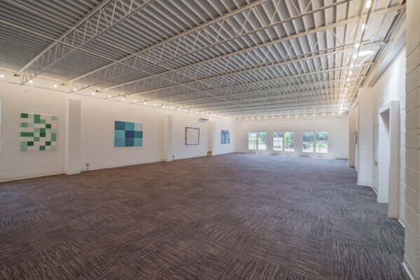 More Photos Of 410 Dinah Shore Blvd, Winchester Office Residential For Sale