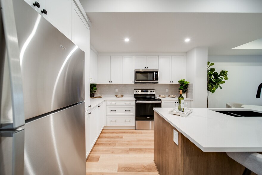 More Photos Of 11121 62 STREET, Edmonton Multifamily For Sale