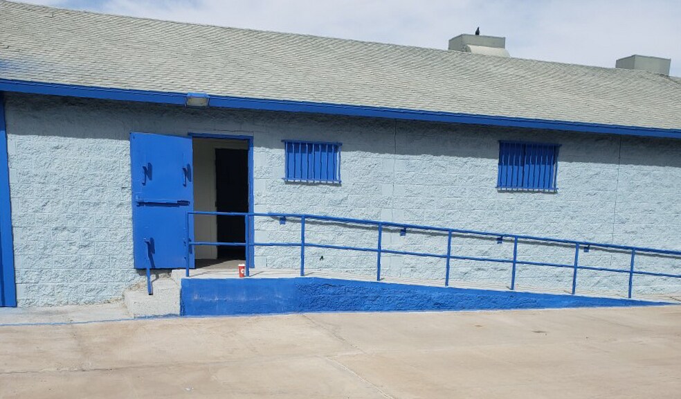More Photos Of 1605 W Broadway Rd, Phoenix Warehouse For Sale