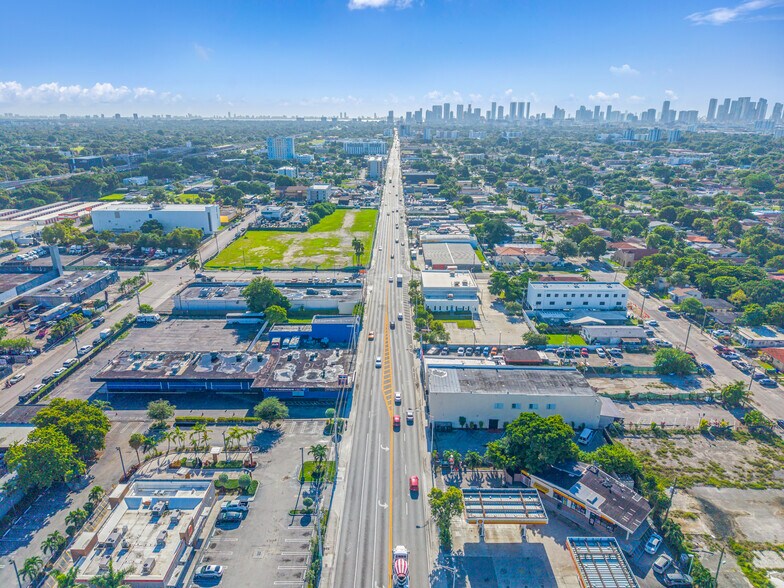More Photos Of 2548 NW 36th St, Miami Auto Dealership For Lease