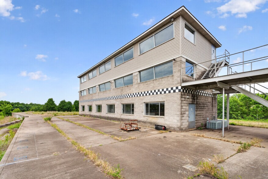More Photos Of 957 Truck Plaza Ln, Calvert City Land For Sale