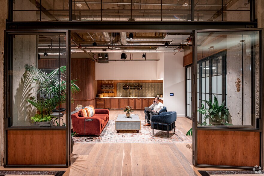 More Photos Of 821 2nd Ave, Seattle Office For Lease