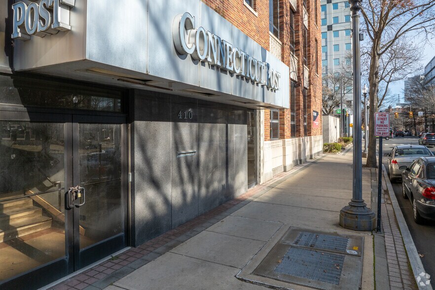 More Photos Of 410 State St, Bridgeport Office For Sale