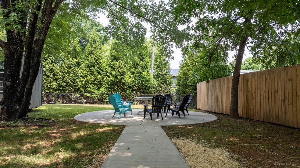 More Photos Of 3084 W Main St, Claremont Office For Sale