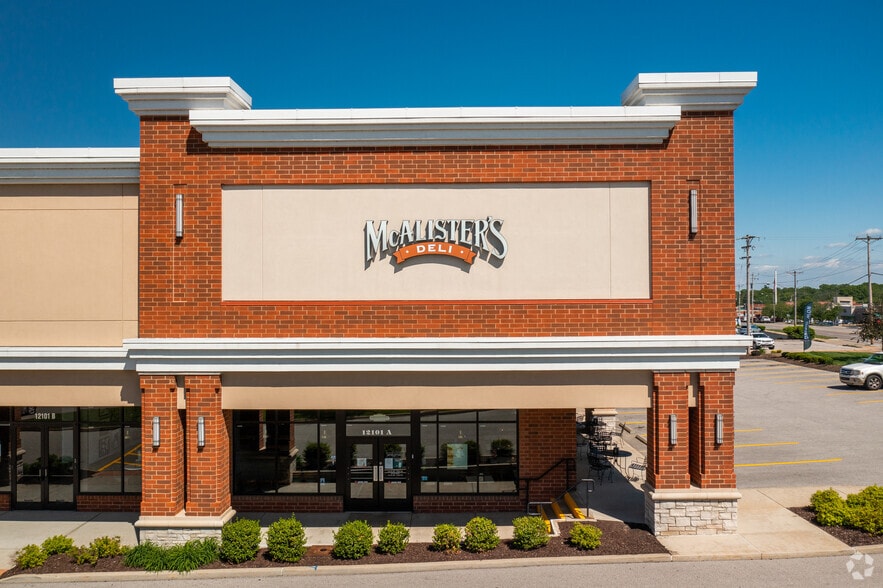 More Photos Of 12101-12153 Manchester Rd, Des Peres General Retail For Lease