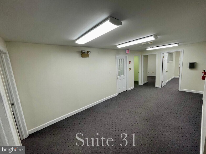 More Photos Of 5201-5215 W Woodmill Dr, Wilmington Medical For Sale