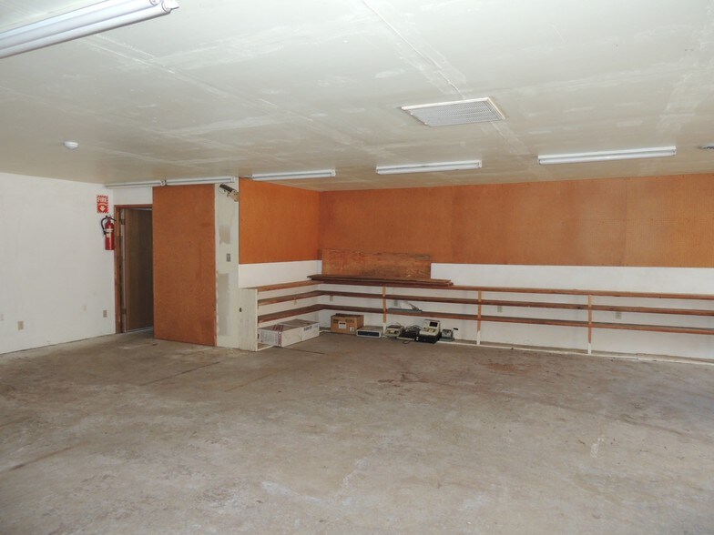 More Photos Of 5147 W Hwy 20, Upper Lake Freestanding For Sale