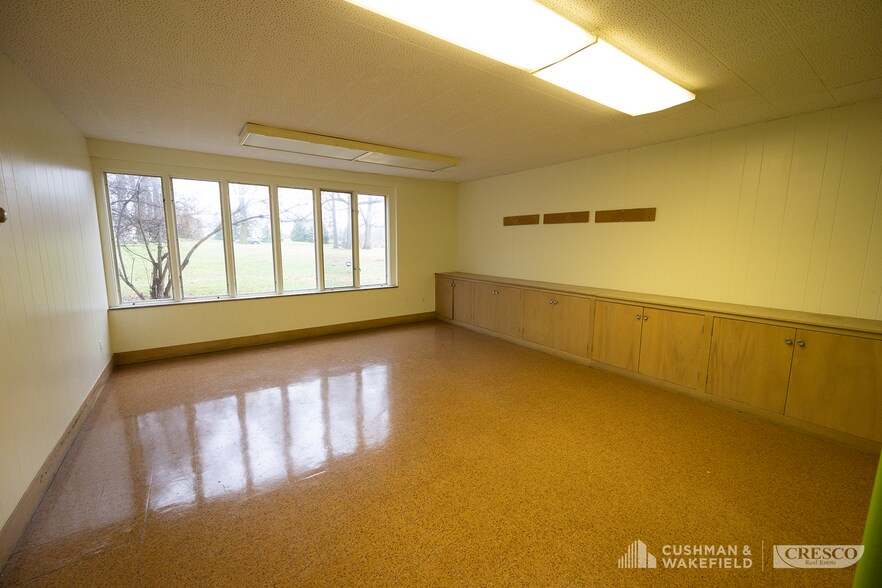 More Photos Of 575 Richmond Rd, Cleveland Religious Facility For Sale