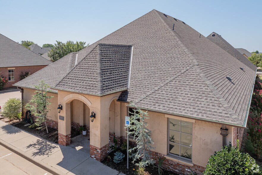 More Photos Of 2917 NW 156th St, Edmond Office Residential For Lease