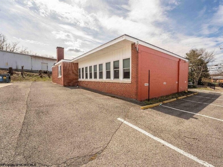 More Photos Of 1433 Dorsey Ave, Morgantown Schools For Lease