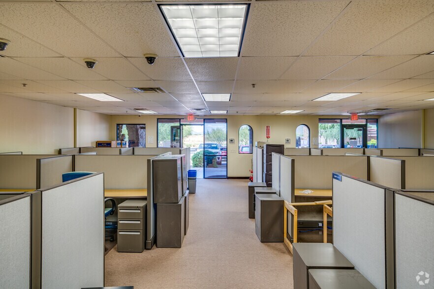 More Photos Of 711 E Carefree Hwy, Phoenix Unknown For Lease