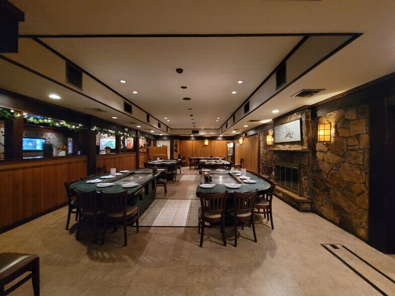More Photos Of 492 Market St, Saddle Brook Restaurant For Sale