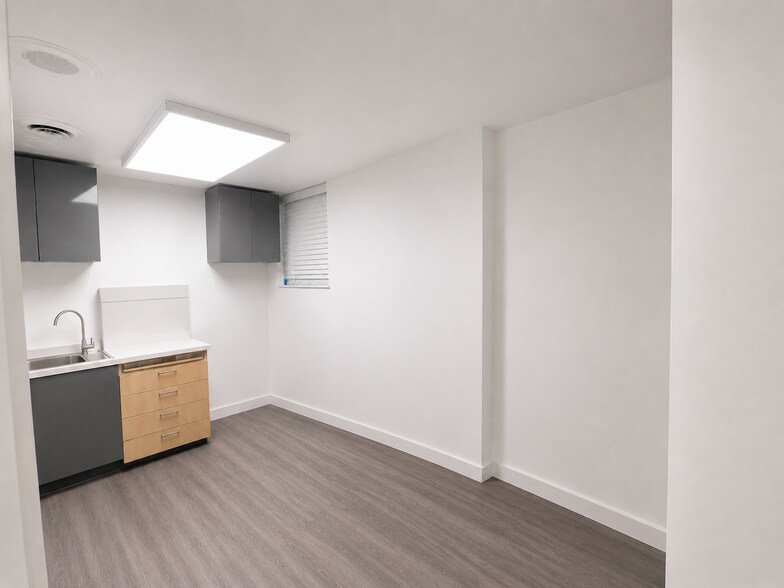 More Photos Of 22 Glenwood Ave, Jersey City Office Residential For Lease