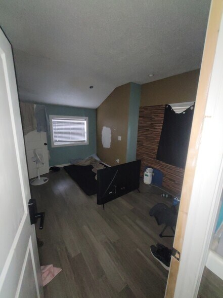 More Photos Of 2536 Indianapolis Ave, Indianapolis Apartments For Sale