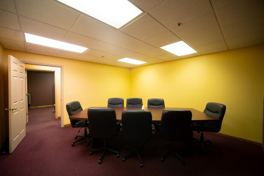 More Photos Of 19201-19245 S Blackhawk Pky, Mokena Industrial For Sale