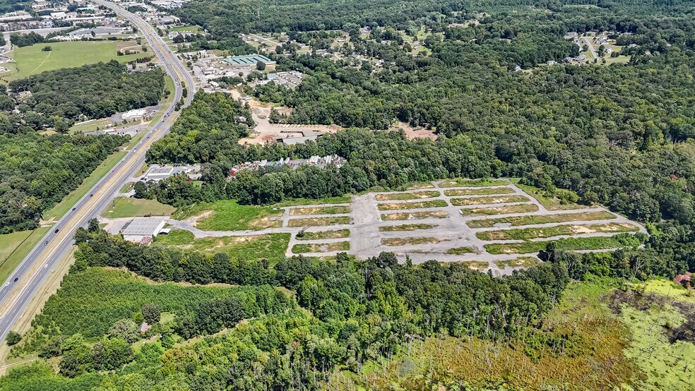 More Photos Of 4840 Crain Hwy, White Plains Warehouse For Lease