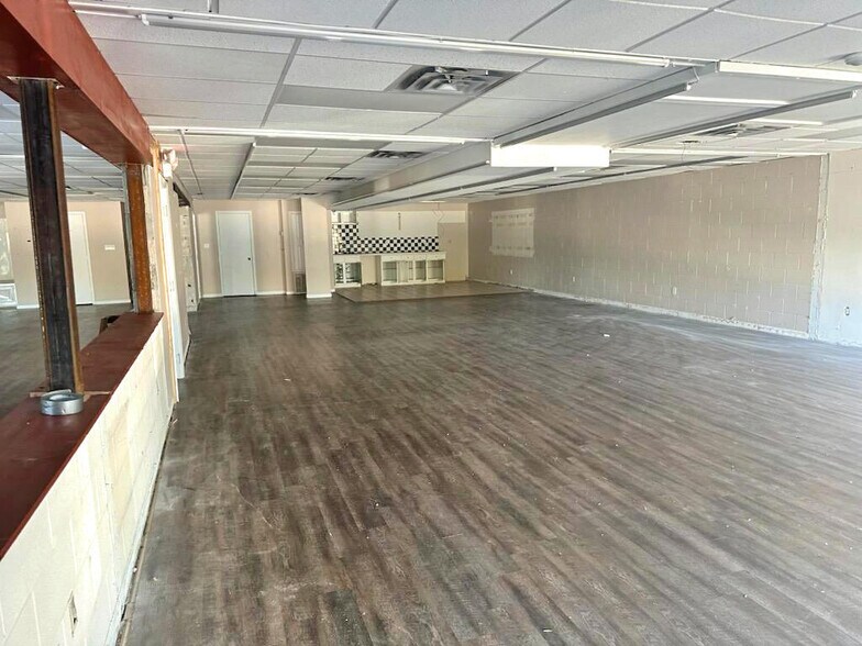 More Photos Of 9539 US Highway 98 W, Destin Freestanding For Sale