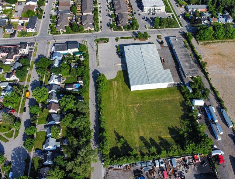 More Photos Of 50 Morrell St, Brantford Distribution For Sale