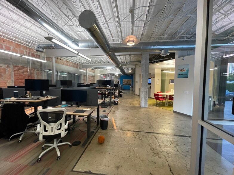 More Photos Of 120 NE 27th St, Miami Office For Lease