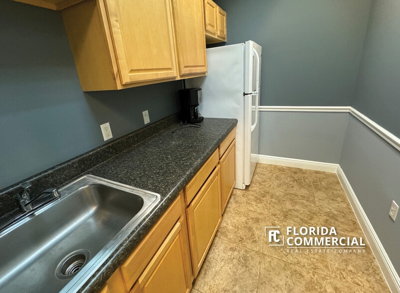 More Photos Of 4189-4257 SW High Meadows Ave, Palm City Office For Sale