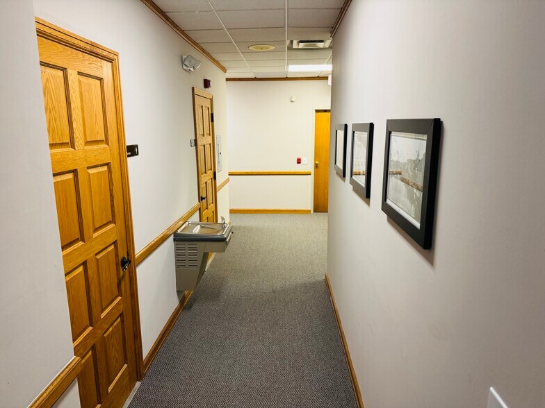 More Photos Of 75 N Main St, Mount Clemens Coworking Space