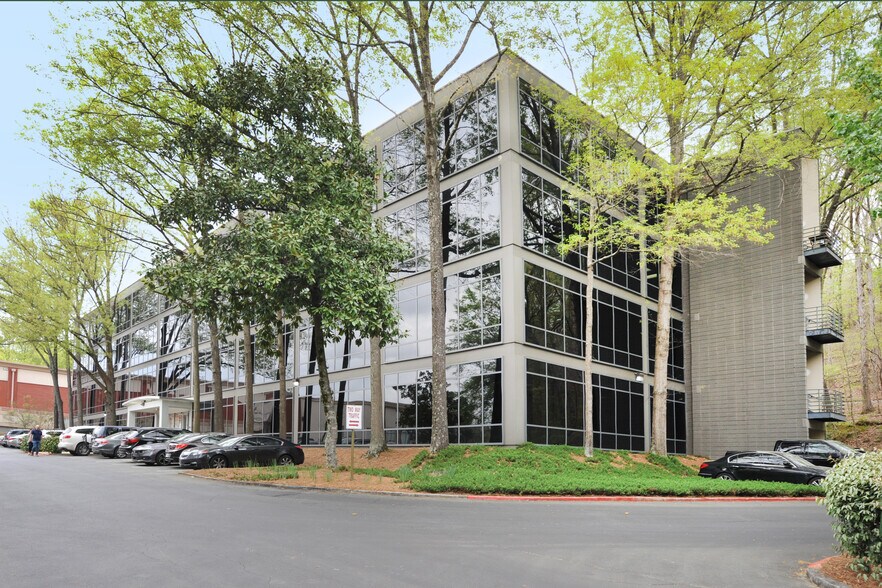 More Photos Of 6400 Powers Ferry Rd NW, Atlanta Office For Lease