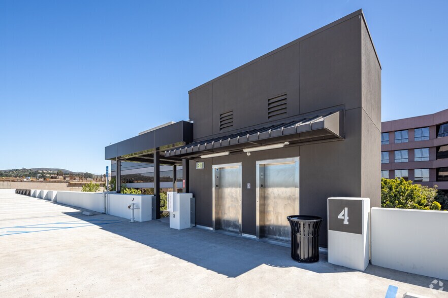 More Photos Of 135 S State College Blvd, Brea Office For Lease