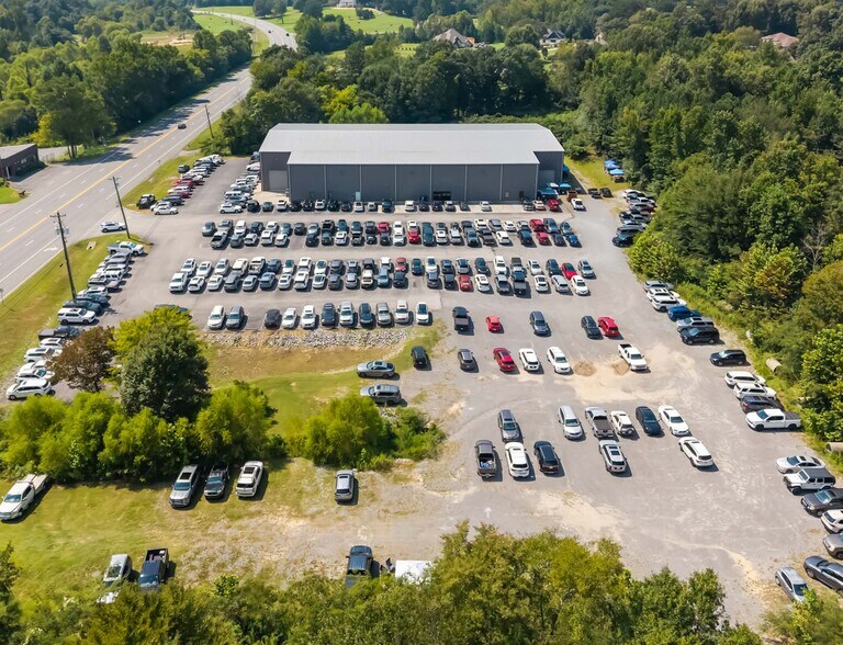 More Photos Of 4100 AL Highway 69, Guntersville Sports And Entertainment For Sale