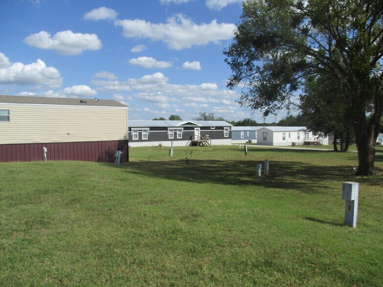 More Photos Of 18105 Coker rd, Bethel Acres Manufactured Housing Mobile Home Park For Sale
