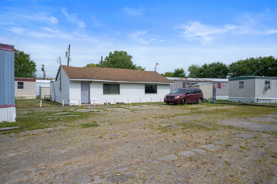 More Photos Of 2000 E 29th St, Muncie Manufactured Housing Mobile Home Park For Sale