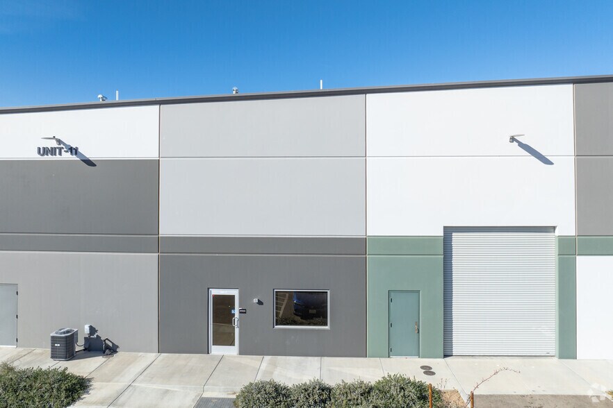 More Photos Of 9841B Bartlett Ave, Adelanto Warehouse For Sale