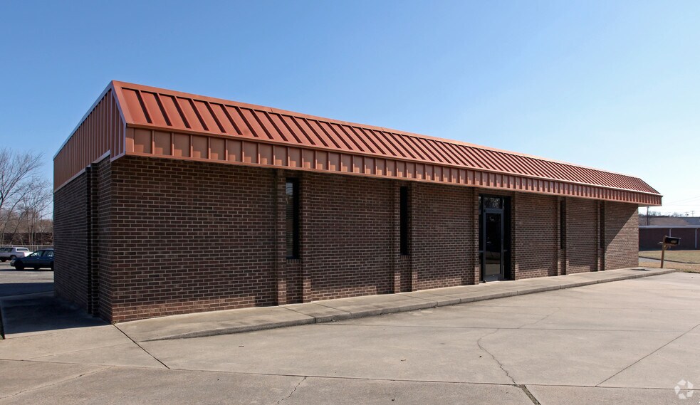 Primary Photo Of 509 N Church St, Burlington Office For Lease