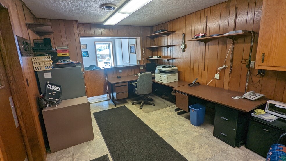 More Photos Of 113 Main St, Wanamingo Auto Repair For Sale