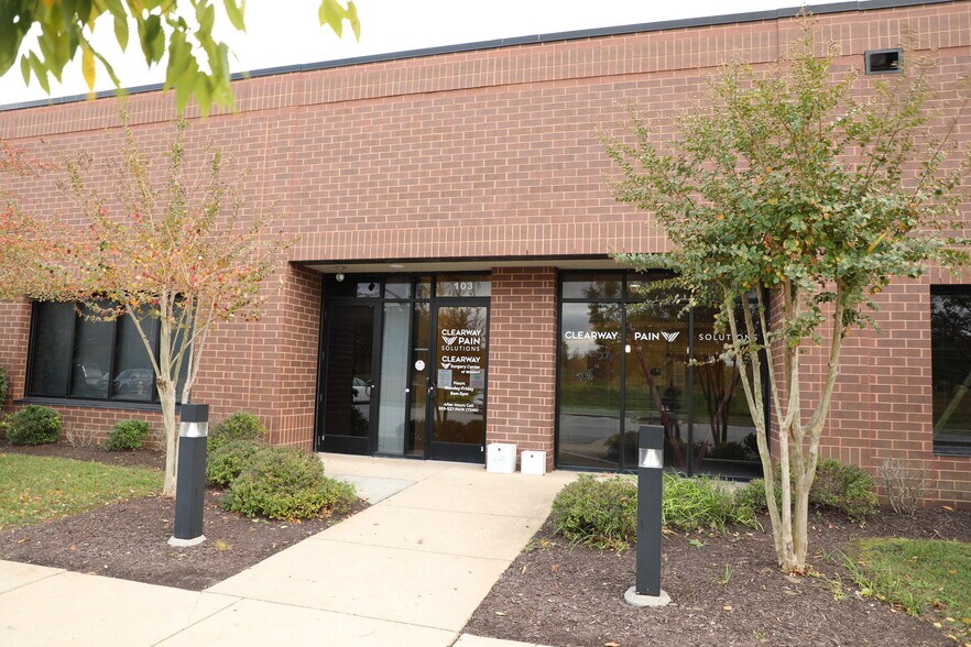 More Photos Of 2960 Technology Pl, Waldorf Research And Development For Lease