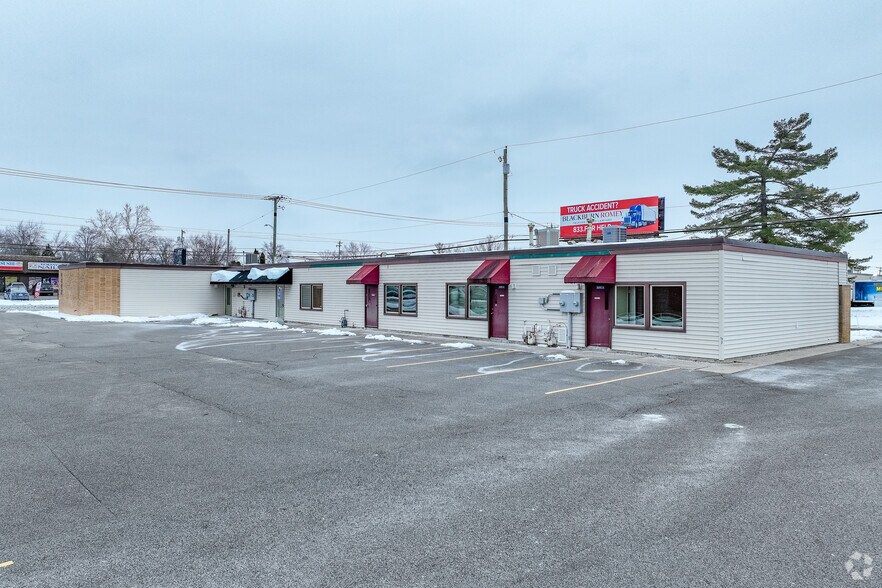 More Photos Of 2828 E State Blvd, Fort Wayne Medical For Sale