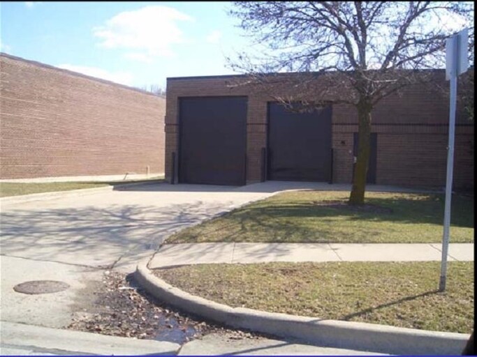 More Photos Of 1997 Ohio St, Lisle Warehouse For Sale