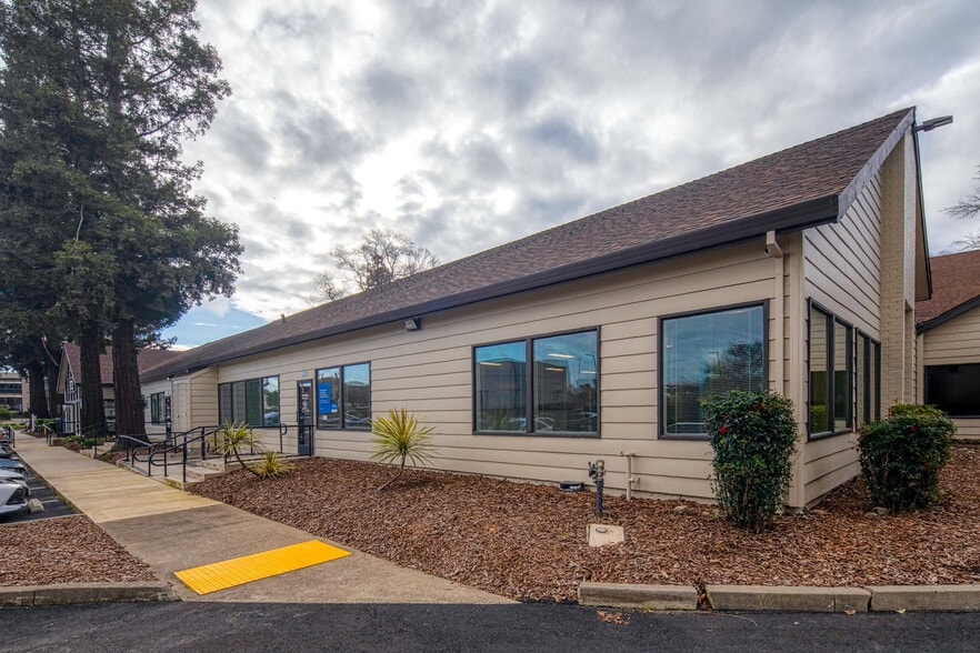 More Photos Of 3336 Bradshaw Rd, Sacramento Medical For Lease