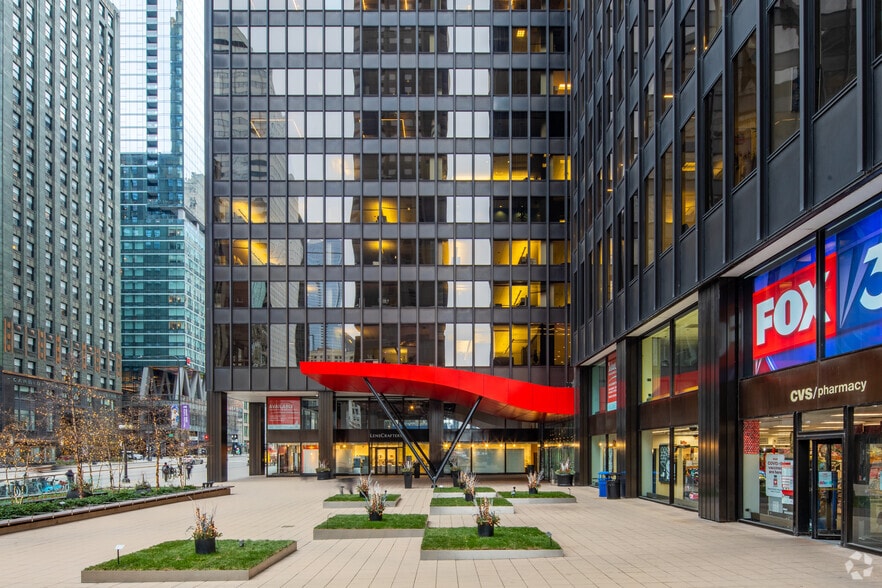 More Photos Of 225 N Michigan Ave, Chicago Office For Lease