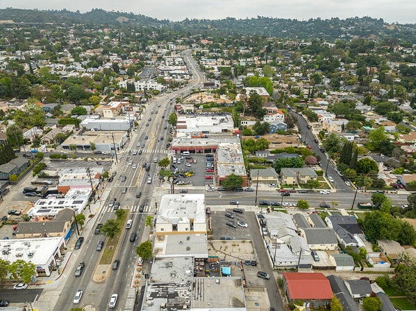 More Photos Of 1620 Colorado Blvd, Los Angeles Freestanding For Sale